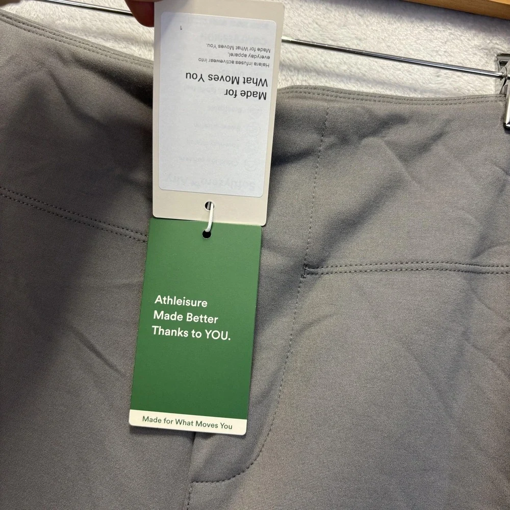 NWT Halara‎ Flare Leggings Stretch Pants Womens L Gray Pull On Stretch Pockets